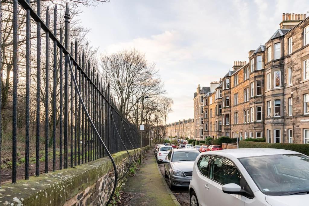 Appartement Holyrood Park: Lush & Arty 2 Double Bed Flat EDI