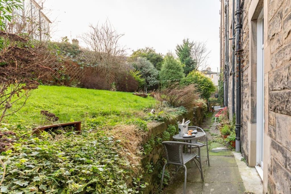 Appartement Holyrood Park: Lush & Arty 2 Double Bed Flat EDI