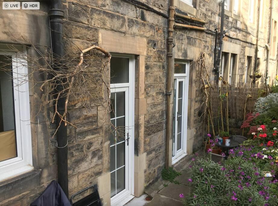 Holyrood Park: Lush & Arty 2 Double Bed Flat Appartement EDI